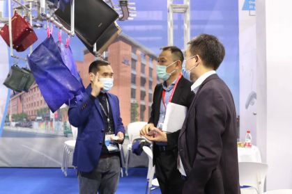 全新探索 | 衣拿智能攜新品亮相上海國(guó)際箱包展！