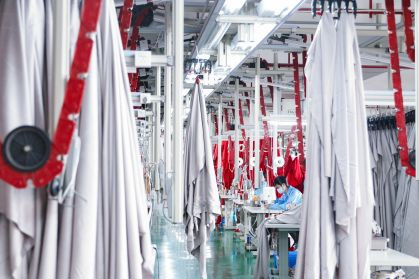 “工業(yè)”+“旅游”！帶你走進(jìn)衣拿智能客戶(hù)工廠——老裁縫家居創(chuàng)意園！